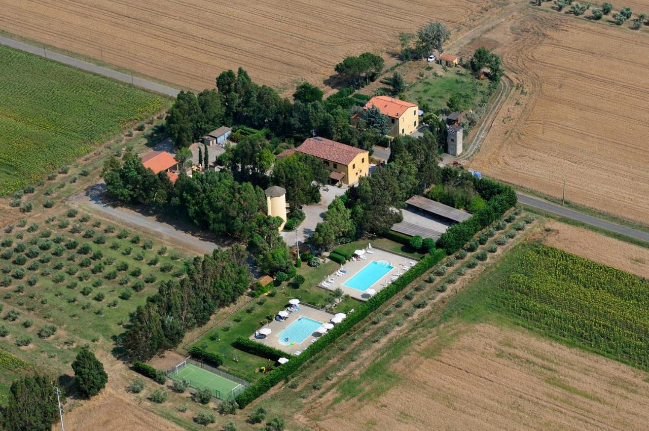 Agriturismo Le Pescine Villa Vada Esterno foto